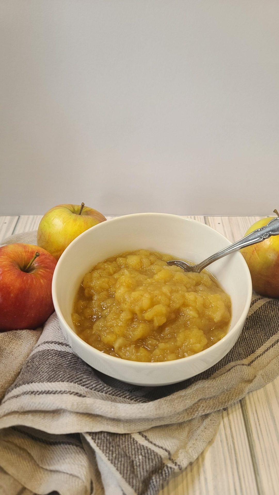 homemade-applesauce