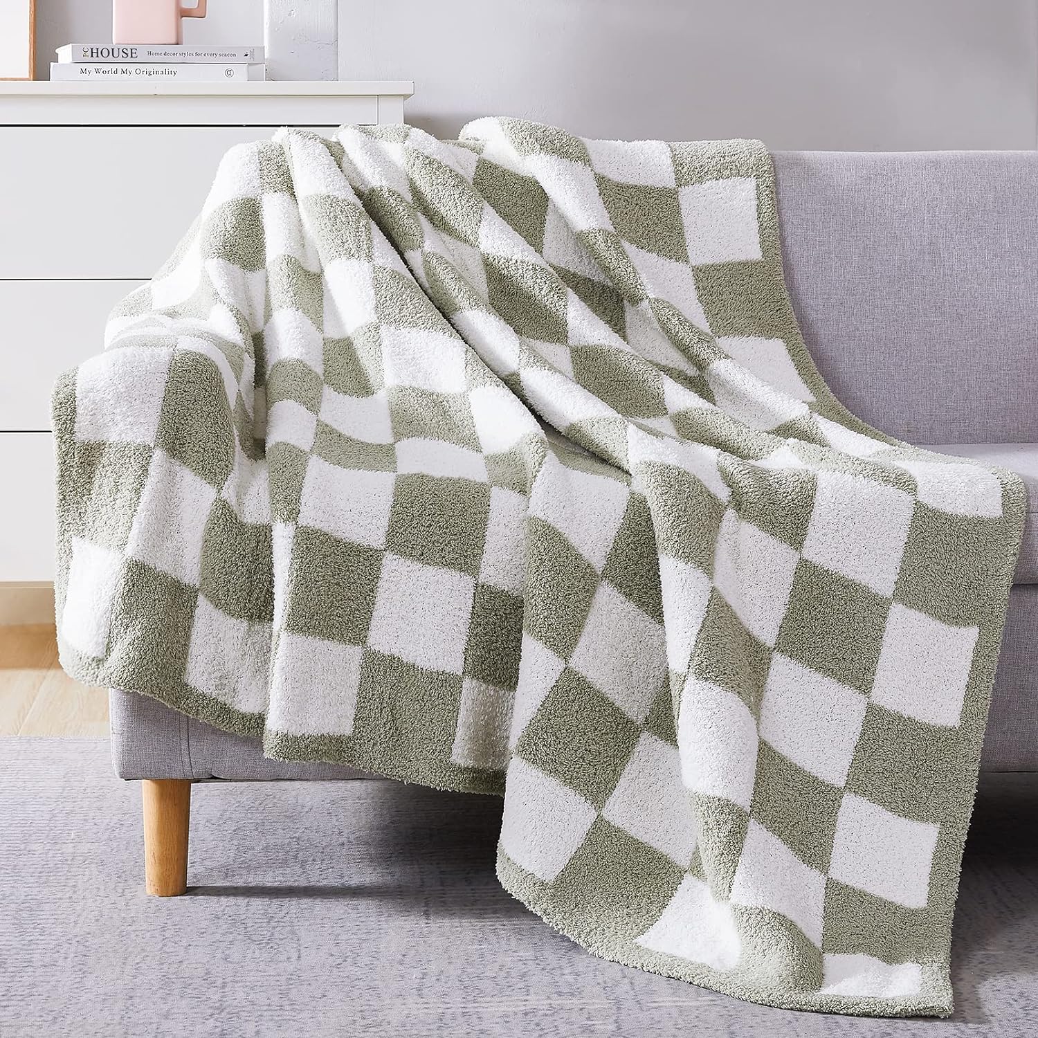 cozy-checkered-throw-blanket
