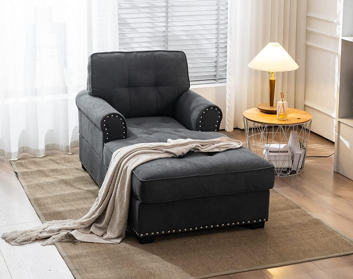 cozy-reading-chaise