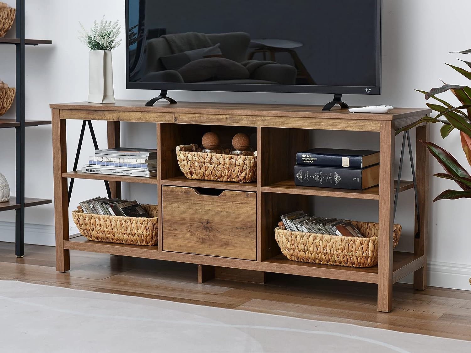 wooden-handle-baskets