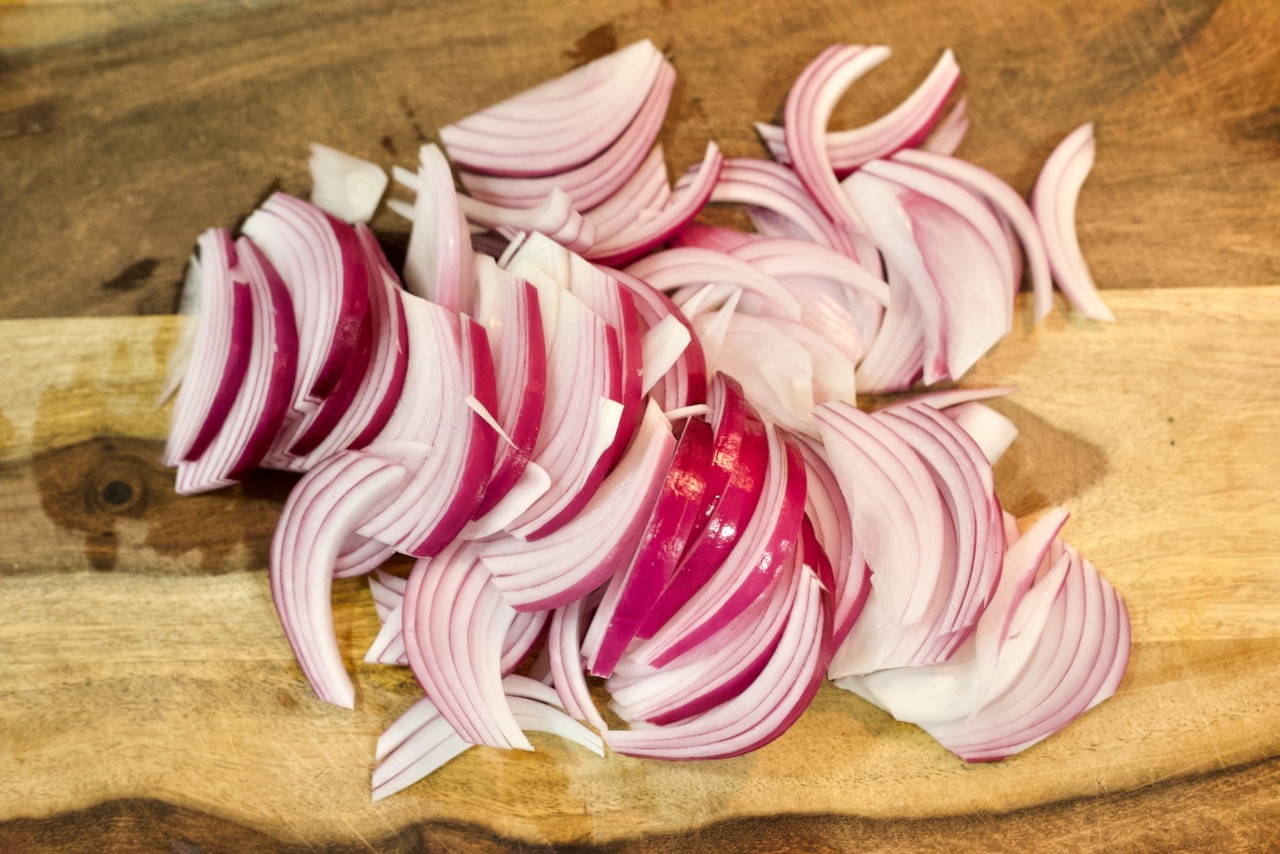 homemade-pickled-red-onions