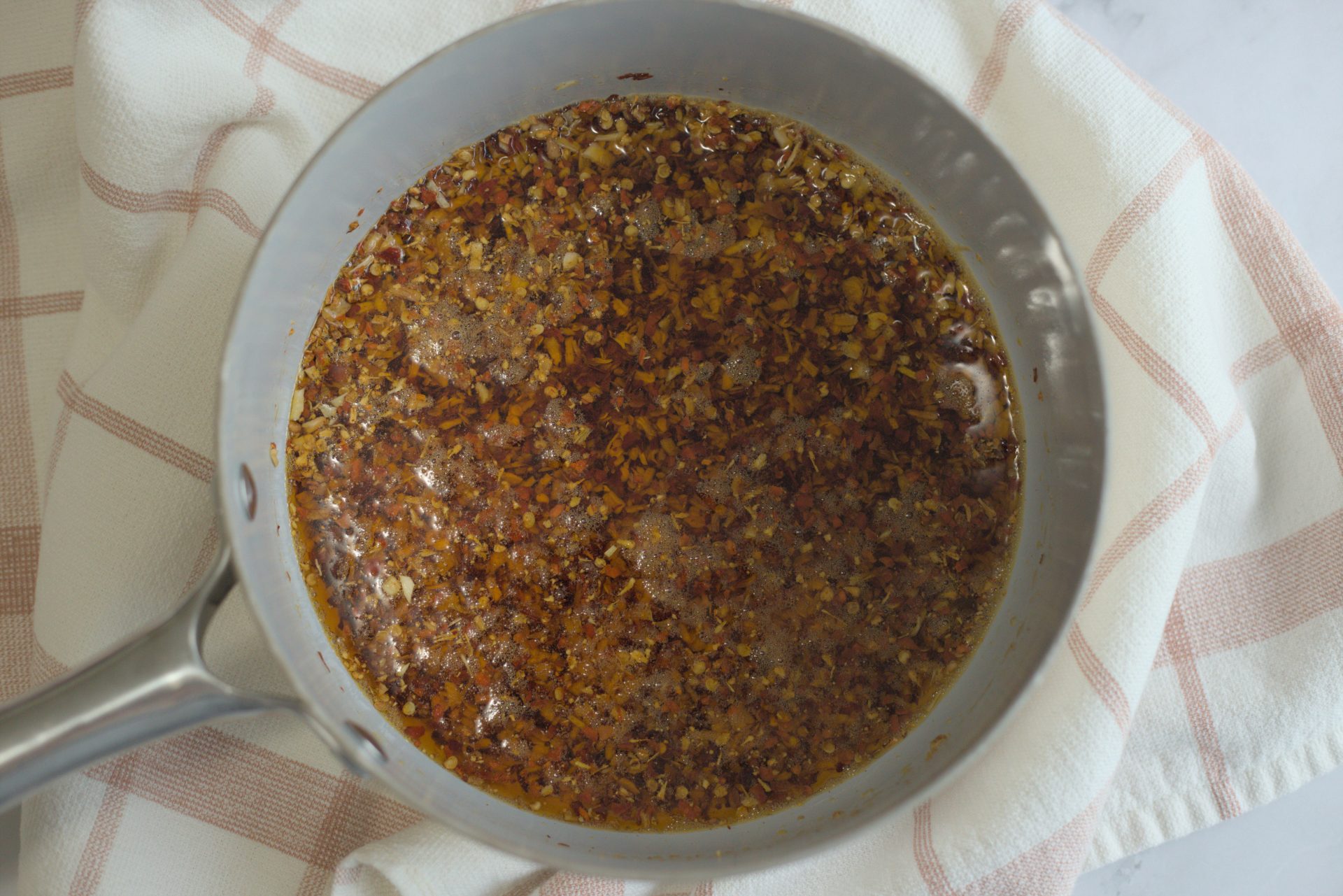 ingredients-in-chili-onion-crunch